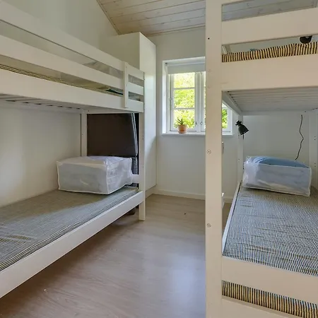 Four-bedroom Holiday In * Hals