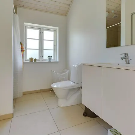 Four-bedroom Holiday In * Hals
