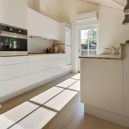 Four-bedroom Holiday In * Hals