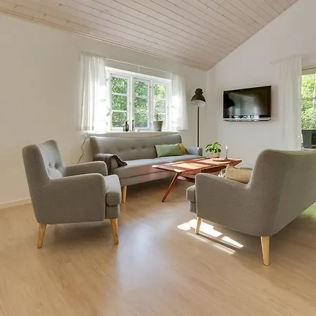 Holiday home Four-bedroom Holiday In *